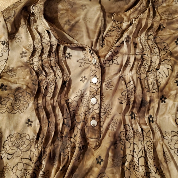 Blouse - Picture 2 of 3